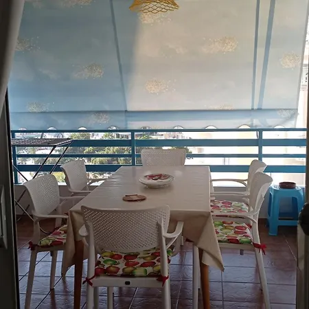 Alma * Sarandë